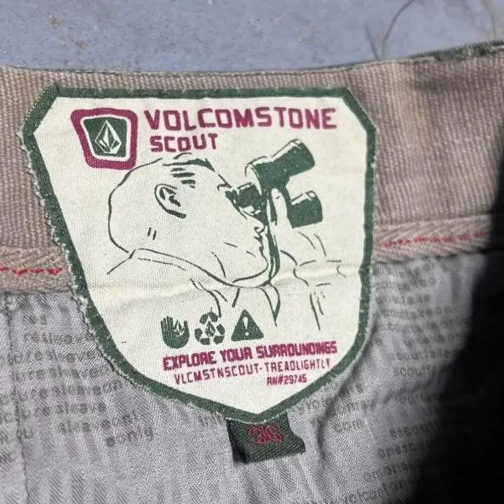 Vintage Baggy Volcom-Stone 'Scout' cargo Shorts Size 36 For Men